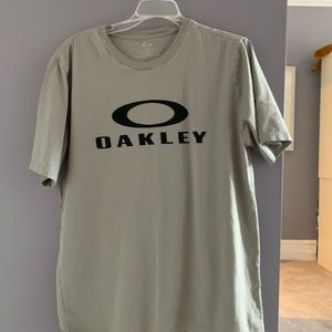 Oakley shirt